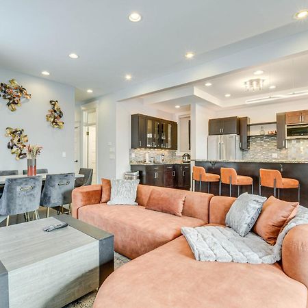 Spacious Condo With Deck About 3 Mi To Downtown Chicago! 외부 사진